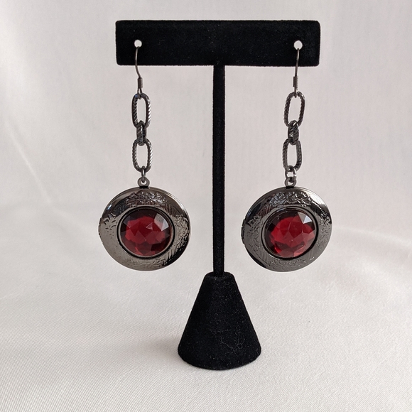 COPY - Earrings at up to 70% off - Picture 1 of 1